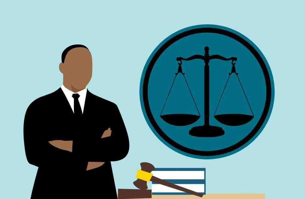 Comment l'avocat défend son client ?